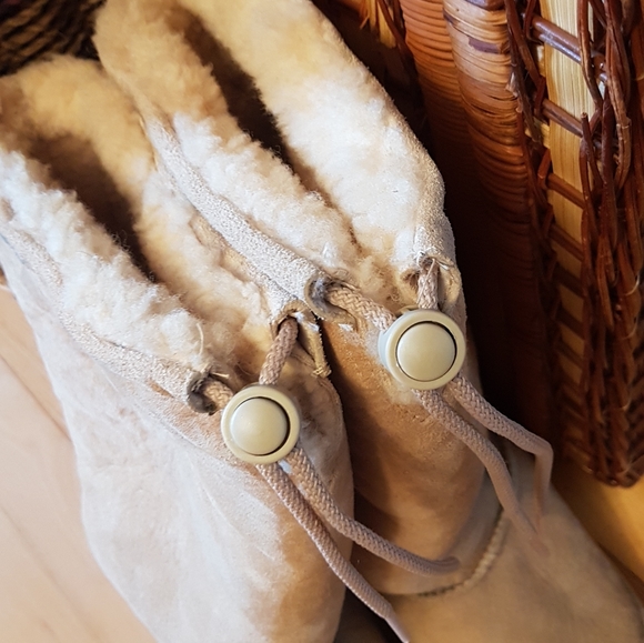 Ugg boots - Picture 12 of 16